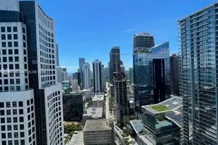 55 SE 6th St, Miami, FL 33131 - Photo 3