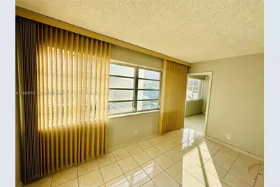 330 SE 2nd St #102H, Hallandale Beach, FL 33009 - Photo 5