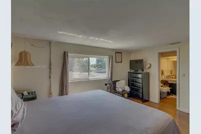 4233 NW 38th Ave, Lauderdale Lakes, FL 33309 - Photo 15