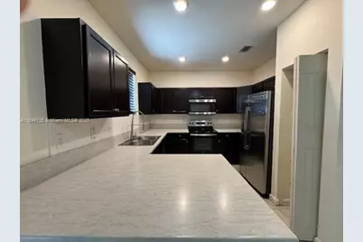 158 SE 34th Ter, Homestead, FL 33033 - Photo 17