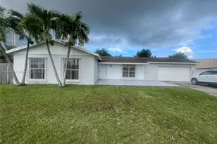 26121 SW 130th Ave, Homestead, FL 33032 - Photo 1