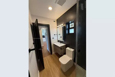 512 NW 2nd Ave #B, Hallandale Beach, FL 33009 - Photo 15