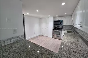 563 NW 98th Ave, Plantation, FL 33324 - Photo 11