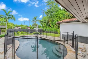 430 Cardinal St, Miami Springs, FL 33166 - Photo 39