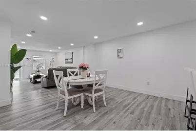 21459 NW 40th Cir Ct, Miami Gardens, FL 33055 - Photo 9