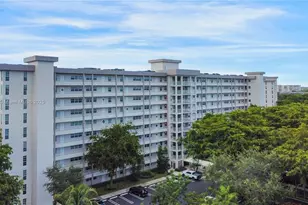 605 Oaks Dr, Pompano Beach, FL 33069 - Photo 25