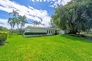 8330 SW 171st St, Palmetto Bay, FL 33157 - Photo 3