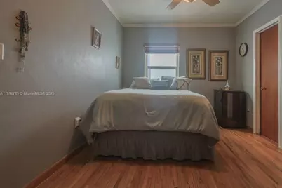 3495 W 2nd Ave, Hialeah, FL 33012 - Photo 23