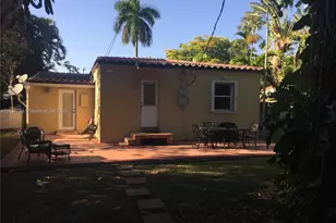 5886 SW 42nd St, Miami, FL 33155 - Photo 5