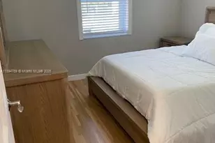 5886 SW 42nd St, Miami, FL 33155 - Photo 9