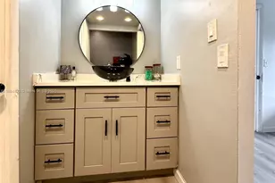 400 Diplomat Pkwy, Hallandale Beach, FL 33009 - Photo 11