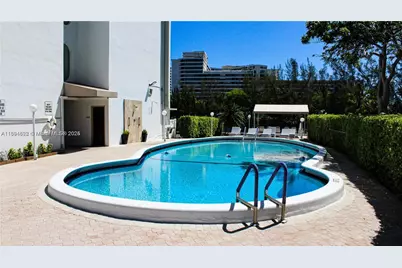 400 Diplomat Pkwy #410, Hallandale Beach, FL 33009 - Photo 15