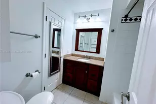 2424 SE 17th St, Fort Lauderdale, FL 33316 - Photo 13