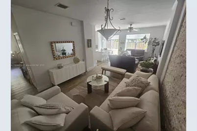 5483 NW 112th Pl, Doral, FL 33178 - Photo 7