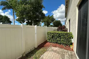 404 NE 194th Terrace, Miami, FL 33179 - Photo 33