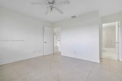 3417 NW 44th St #103, Oakland Park, FL 33309 - Photo 13