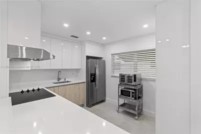 8631 NW 12th St #D177, Plantation, FL 33322 - Photo 9