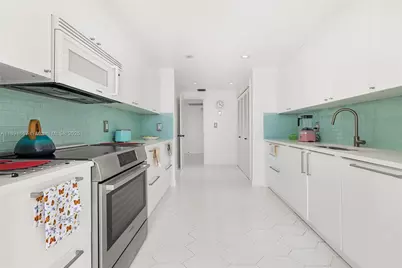 1 Grove Isle Dr #A1102, Miami, FL 33133 - Photo 5