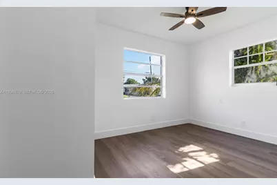 2411 SW 50th Ter, Fort Lauderdale, FL 33317 - Photo 13