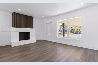 2411 SW 50th Ter, Fort Lauderdale, FL 33317 - Photo 3