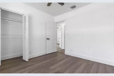 2411 SW 50th Ter, Fort Lauderdale, FL 33317 - Photo 9