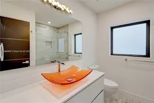 2305 Magnolia Dr, North Miami, FL 33181 - Photo 9