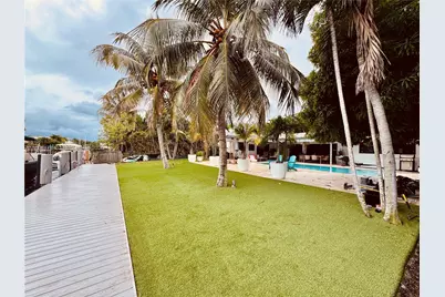 2305 Magnolia Dr #2305, North Miami, FL 33181 - Photo 5