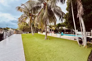 2305 Magnolia Dr, North Miami, FL 33181 - Photo 5