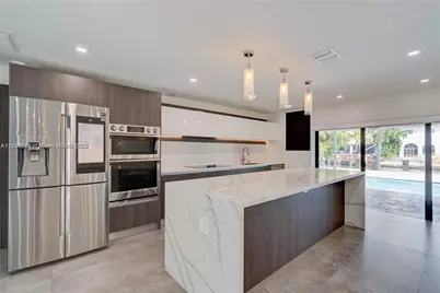 2305 Magnolia Dr #2305, North Miami, FL 33181 - Photo 7