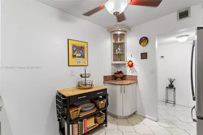 3800 S Ocean Dr #719, Hollywood, FL 33019 - Photo 9