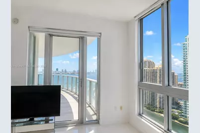 300 S Biscayne Blvd #T-1908, Miami, FL 33131 - Photo 5