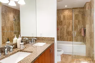 300 S Biscayne Blvd, Miami, FL 33131 - Photo 7
