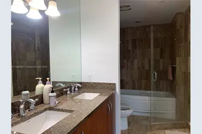 300 S Biscayne Blvd #T-1908, Miami, FL 33131 - Photo 9