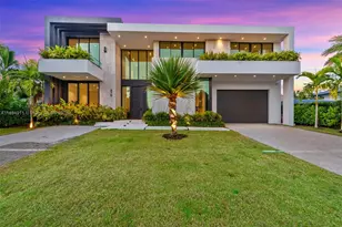 478 Tamarind Dr, Hallandale Beach, FL 33009 - Photo 51