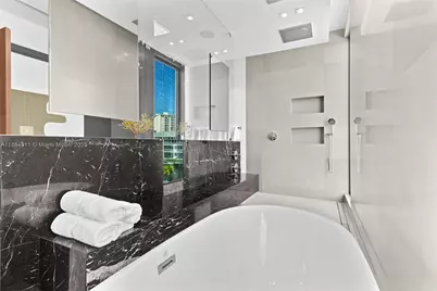 478 Tamarind Dr, Hallandale Beach, FL 33009 - Photo 37