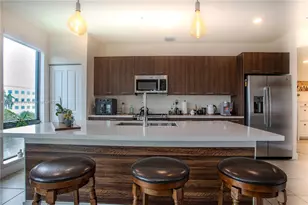 8201 NW 41st St, Doral, FL 33166 - Photo 11