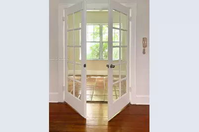 754 Meridian Ave #15, Miami Beach, FL 33139 - Photo 1