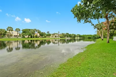 1611 SW 158th Ave, Pembroke Pines, FL 33027 - Photo 25