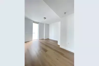 185 SW 7th St #2411, Miami, FL 33130 - Photo 11