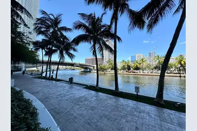 185 SW 7th St #2411, Miami, FL 33130 - Photo 23