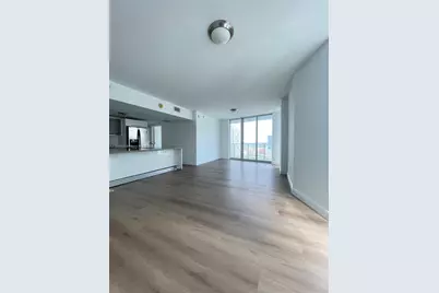 185 SW 7th St #2411, Miami, FL 33130 - Photo 9