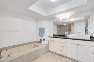1000 E Island Blvd, Aventura, FL 33160 - Photo 27