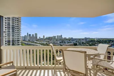 1000 E Island Blvd #1403, Aventura, FL 33160 - Photo 11