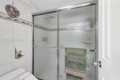 1965 S Ocean Blvd #203, Lauderdale by the Sea, FL 33062 - Photo 15