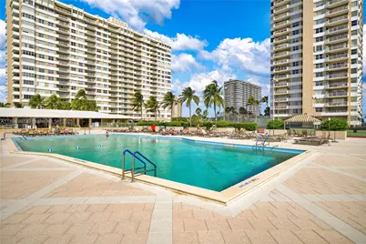 1985 S Ocean Dr #17F, Hallandale Beach, FL 33009 - Photo 23