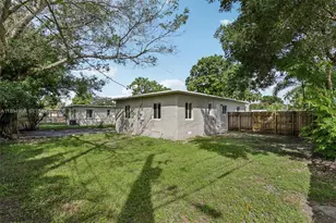 5900 SW 63rd St, South Miami, FL 33143 - Photo 21