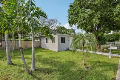 5900 SW 63rd St, South Miami, FL 33143 - Photo 3