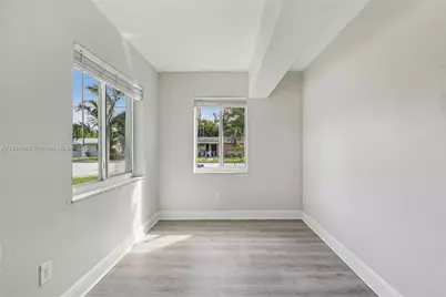 5900 SW 63rd St, South Miami, FL 33143 - Photo 15