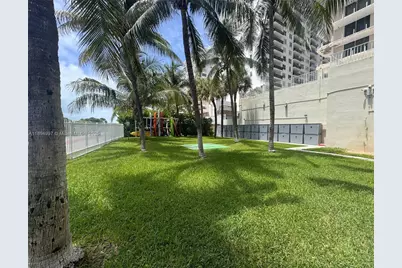 6061 Collins Ave #10C, Miami Beach, FL 33140 - Photo 23