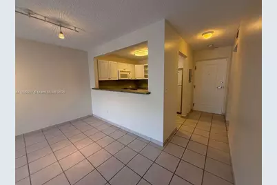 7722 Camino Real #E-219, Miami, FL 33143 - Photo 9